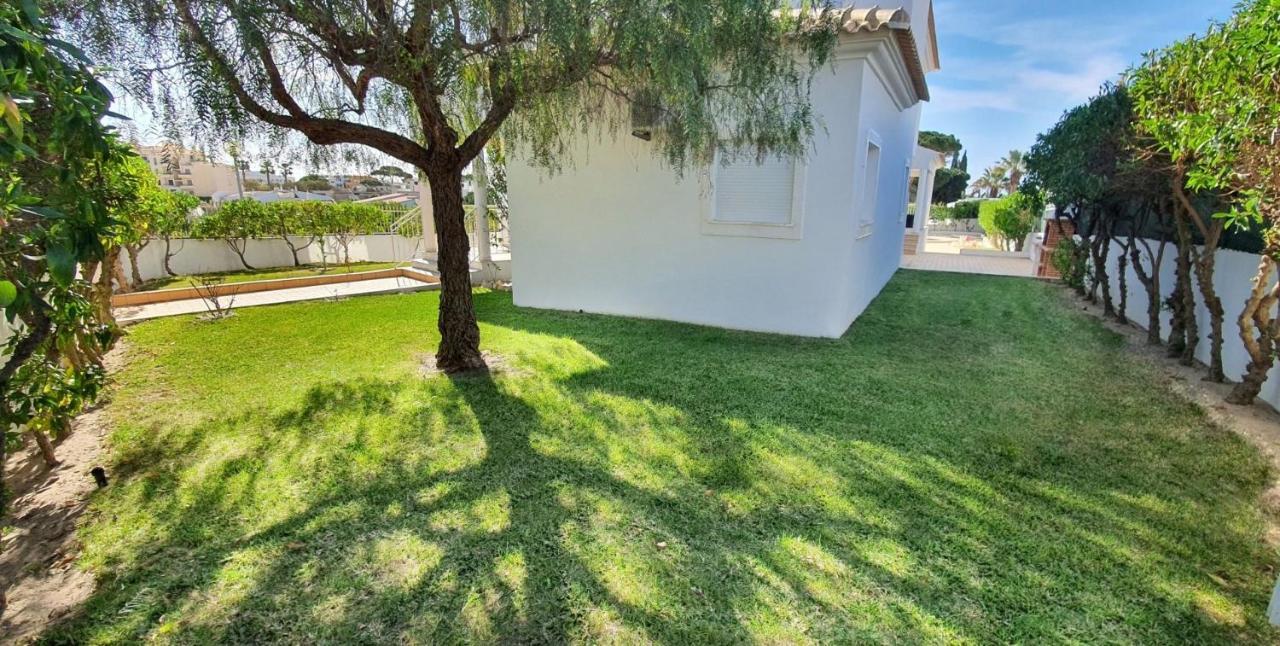 Sunset Villa By Laranjal Rentals Olhos de Agua  Exterior photo