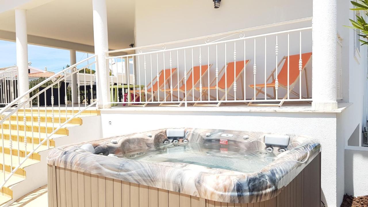 Sunset Villa By Laranjal Rentals Olhos de Agua  Exterior photo