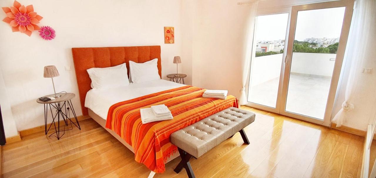 Sunset Villa By Laranjal Rentals Olhos de Agua  Exterior photo